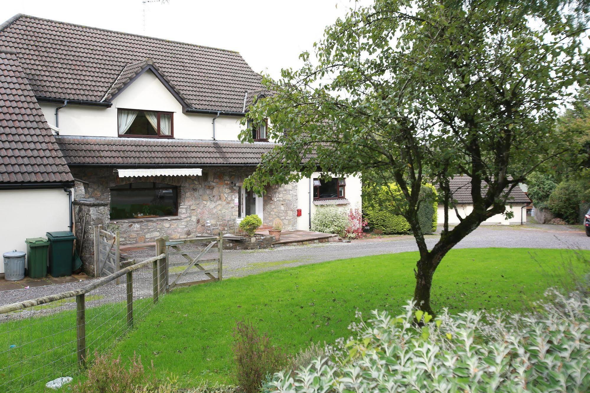 Ewenny Farm Guest House Bridgend  Zewnętrze zdjęcie